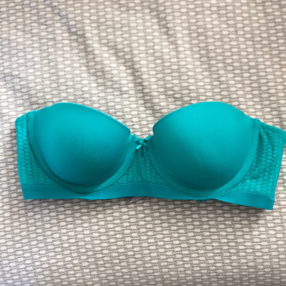 Strapless aerie bra!